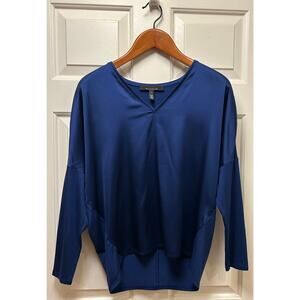 White House Black Market Midnight Blue Woven Knit Back V-Neck Blouse, Size S